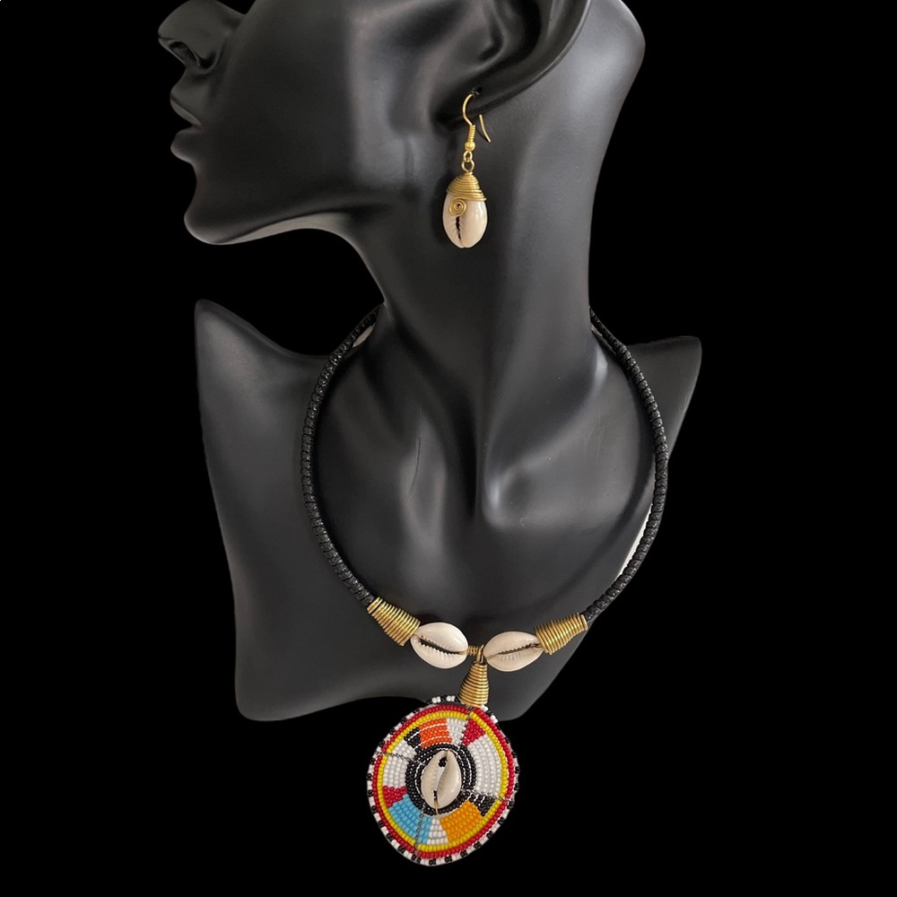 Beaded necklace and earring set